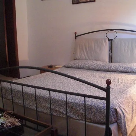 Agriturismo Al Mandorlo Serrungarina