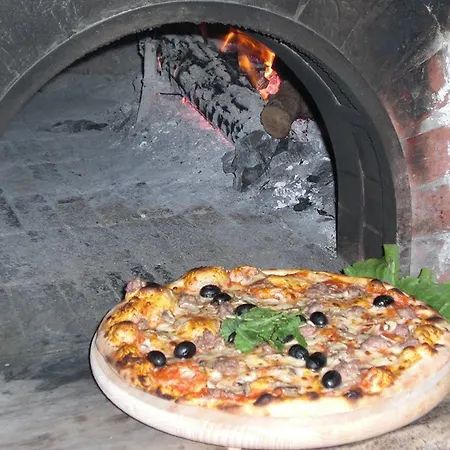 Couette-café Agriturismo Al Mandorlo *