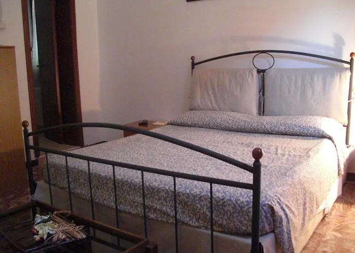 Agriturismo Al Mandorlo Serrungarina