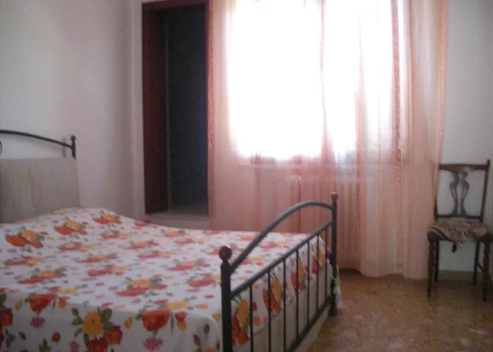 Agriturismo Al Mandorlo Bed and Breakfast Serrungarina