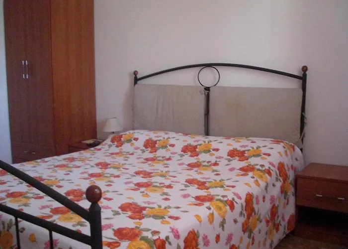 Agriturismo Al Mandorlo Serrungarina