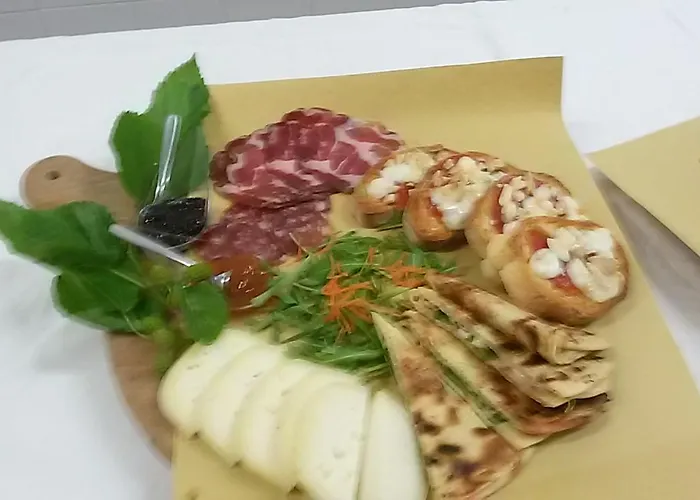 Agriturismo Al Mandorlo * Serrungarina